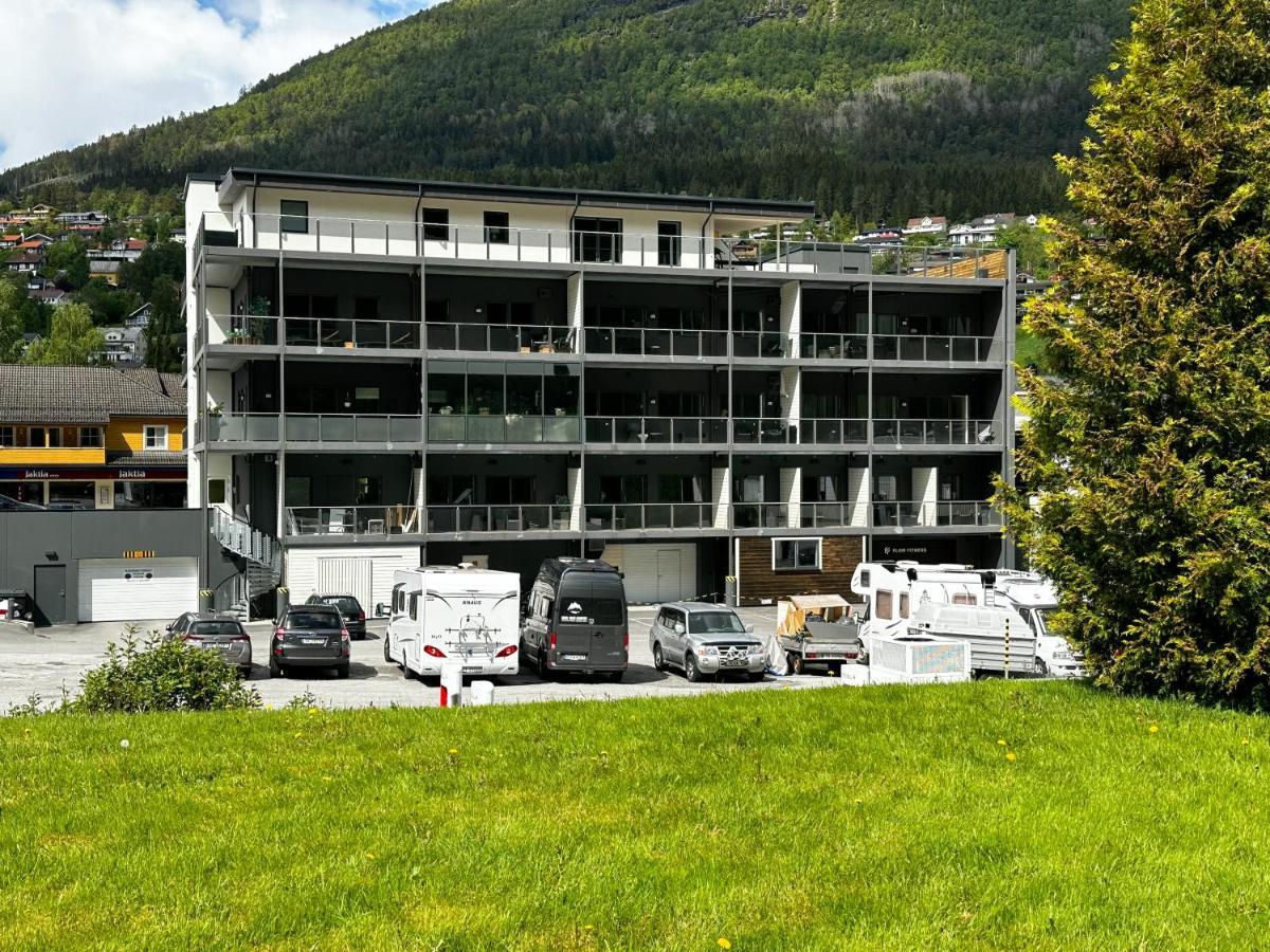 Stryn House - Hotel & Apartments Kültér fotó